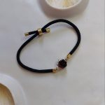دستبند گل رز مشکی